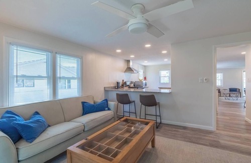 Marion House | This house is a 3 bedroom(s), 2 bathrooms, located in Marion, IN.