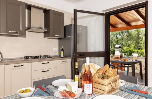 Chiesiola Apartment | Three-room apartment