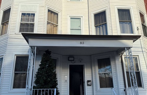 The Hill Apartment | Tranquil 3-bedroom apartment with AC in lovely New Haven Apt.# 2