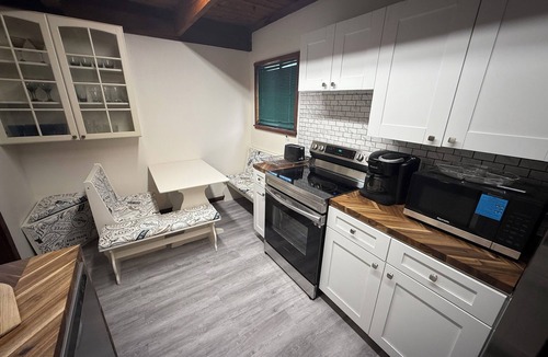 Indian River Estates House | Tranquil, inviting, and unique cedar cabin 3 bedroom 1.5 bath home. TV’s & WiFI.
