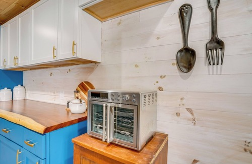 Timberville Apartment | Tranquil Shenandoah Valley Retreat w/Patio