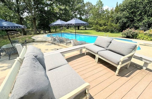 Unionville House | Tranquil Waterfront Retreat with Private Pool on Grocelys Cove