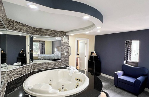New Castle Hotel | Travel Inn