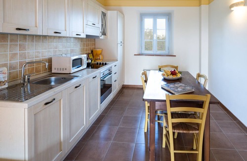 San Rocco Apartment | Tuscan Enchantment - Apartment with Terrace - Wheat
