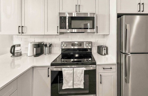 Northern Liberties Apartment | Upscale 2BR | Sleeps 8 | Northern Liberties