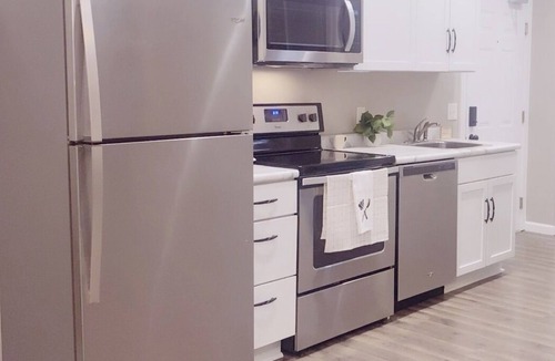 Beaver Dam Apartment | Upscale Apartment overlooking downtown - walking distance of the Amphitheater.