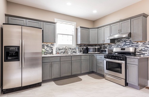 Buechel House | Valhalla View Home-Minutes to Golf Course-Perfect for Golfers, Horses, Trailers