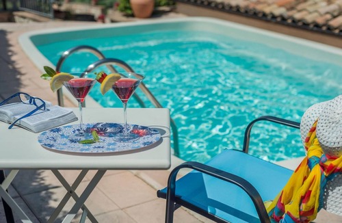 Furlo Villa | Villa Azzurra - Private villa, 2 bedrooms, jacuzzi, A/C, wifi, Marche