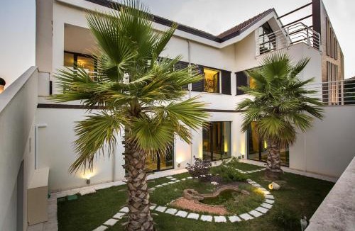 Macerata House | Villa Belohorizonte