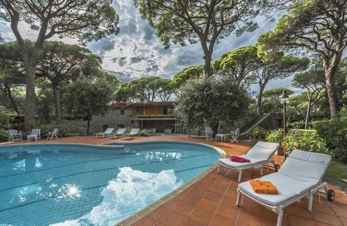 Roccamare Villa | Villa Borghese