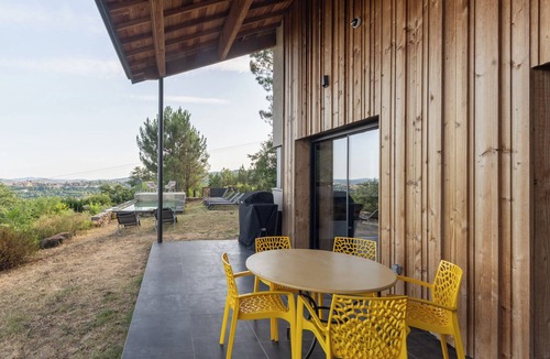 Ucel Villa | Villa Celeste Ardeche – Modern Villa with Mountain Views, Pool & Garden