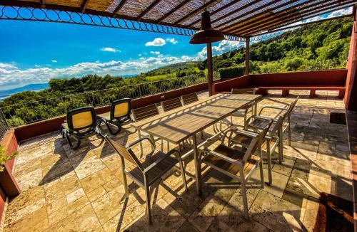Passignano sul Trasimeno Villa | Villa Delle Rose