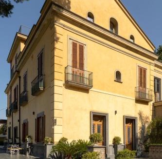 Pagani Bed & Breakfast | Villa Di Natale