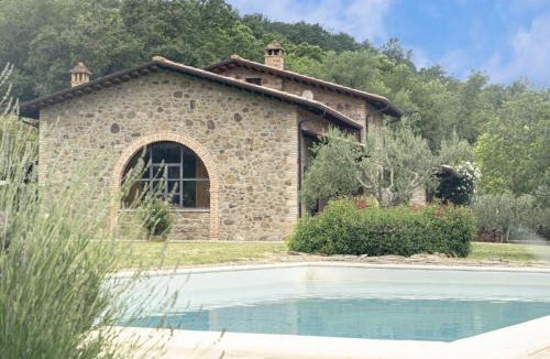 San Leo Bastia Villa | Villa Elisa - Private Pool & AirCo Near Reschio Castle