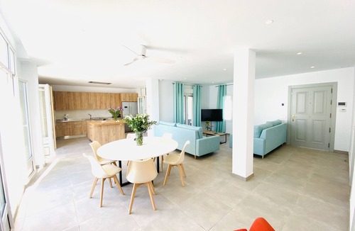 San Roque Villa | Villa Junto al mar