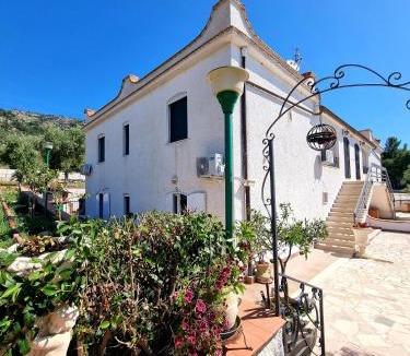Monte Sant'Angelo Villa | Villa Gargano