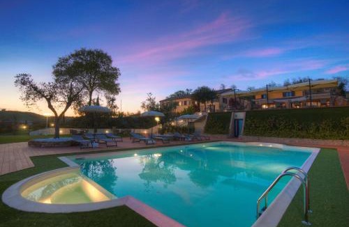 Camerano House | Villa Gens Camuria