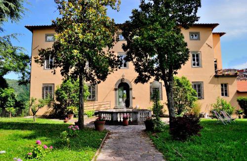 Mologno Hostel | Villa Gherardi - B&B e Hostel