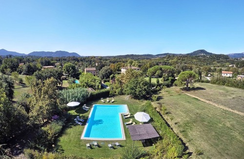 Lucca Villa | Villa in San Concordio Di Moriano with 6 bedrooms sleeps 12