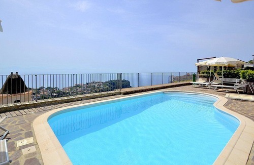 Scala House | Villa Laila D, fully refundable with voucher*: A pleasant and spacious apartment which faces the sun and the sea, with Free WI-FI.