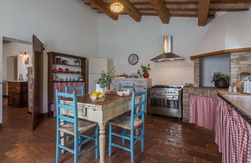 Fratte Rosa Villa | Villa Larissa - Pool, AC, pets, outdoor games