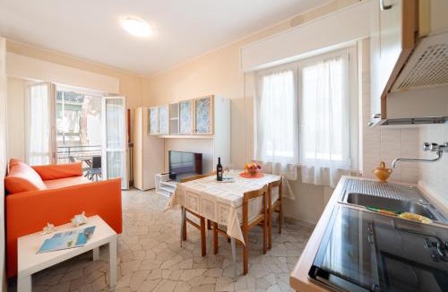 Riccione Apartment | Villa Maria Apartments - Centro, Stadio del Nuoto e Palacongressi - P r a t u r e c c i Group