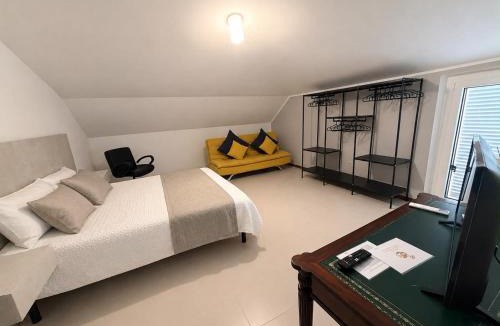 Mosciano Sant'Angelo Bed & Breakfast | Villa Monaco