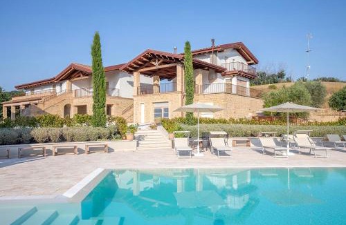 Tolentino House | Villa Nuces
