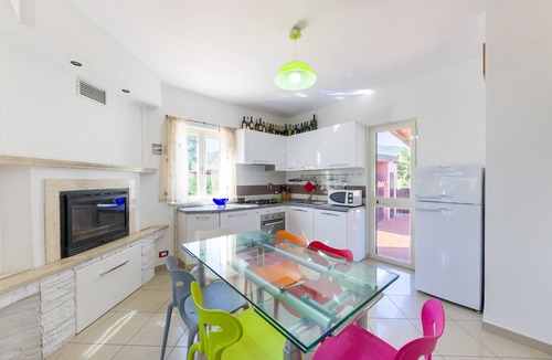 Marina di Campo Villa | Villa "Roberta" 400 Meters From the Sea