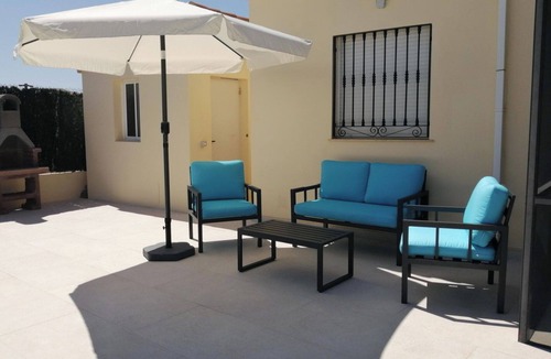 Arboleas Villa | Villa - Sleeps 4 - Pool - Patio - Parking