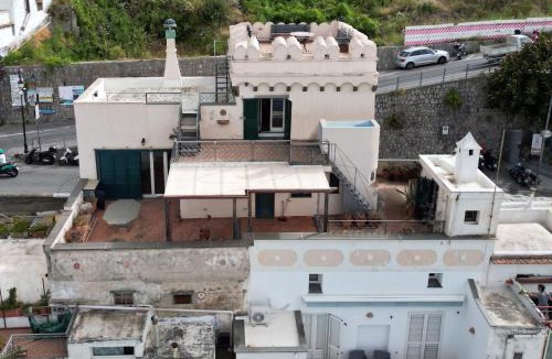 Quartiere XXIV Don Bosco Villa | Villa Torretta and Pool and Lift