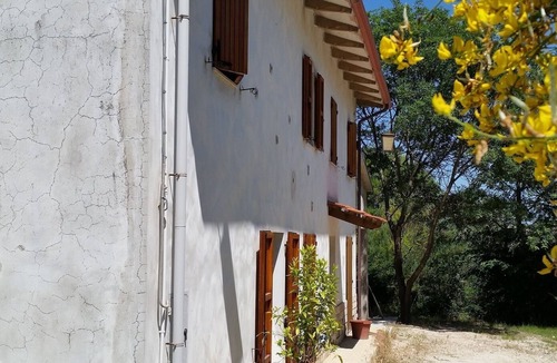 Montemarciano Villa | Villa Trau' in the countryside 5 minutes from the sea