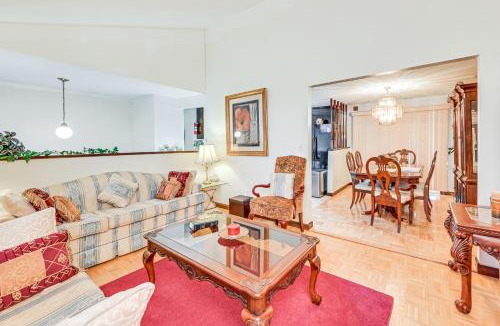Windsor House | Vintage Windsor Home: Private Yard & Covered Deck