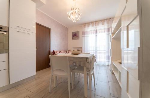 Lido Adriano House | VIOLA CON SERVIZIO SPIAGGIA - LIDO ADRIANO