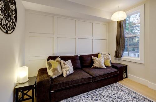 Silver Spring Apartment | Walk to Metro & Downtown! Cozy Silver Spring Apt