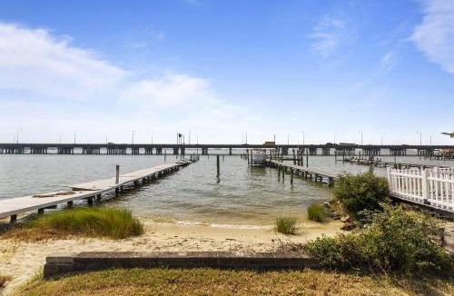 Willoughby Spit House | Water Front Delight On The Bay Home