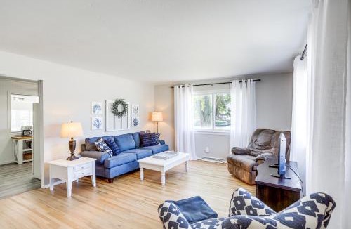 Port Clinton House | Waterfront Port Clinton Cottage: 5 Mi to Lake Erie