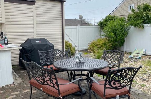 Long Island House | waterside studio plus 2 master bedroom 1full bathroom back entrance beach view canal docks Wifi code