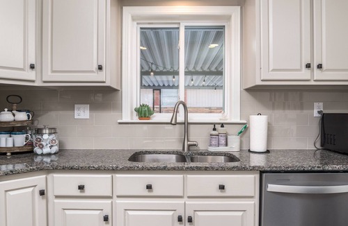 New Albany House | Welcome to Memory Lane!