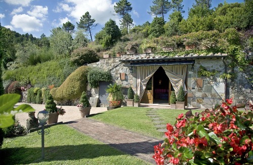 SantʼAndrea di Compito Villa | Wonderful private villa with WIFI, private pool, A/C, TV, terrace and panoramic view, close to L.