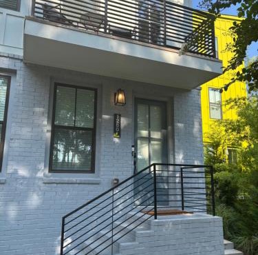 1280 Bungalow