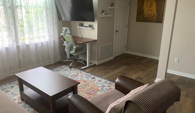 1BR/1.5BA Entire Loft Condo near Bradley Airport 30+ days