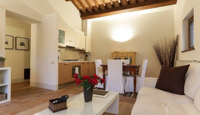 2 bedroom Foligno apartment rental
