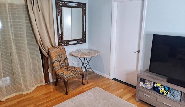 2 Bedroom Waterfront Apartment. Peaceful, Friendly NYC Location.n