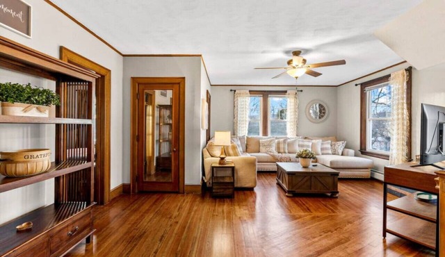#25 *Massive* 5 BR in Downtown Southington*