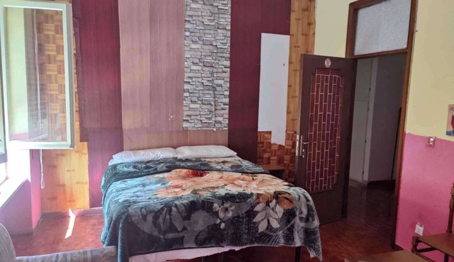 3 bed - Sleeps 6 - Mountain View - Parking - Pets