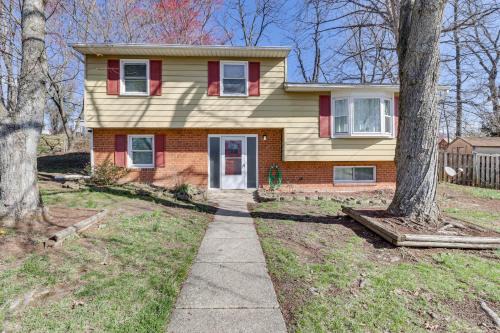 4 Mi to Northwest Stadium: Inviting Home!