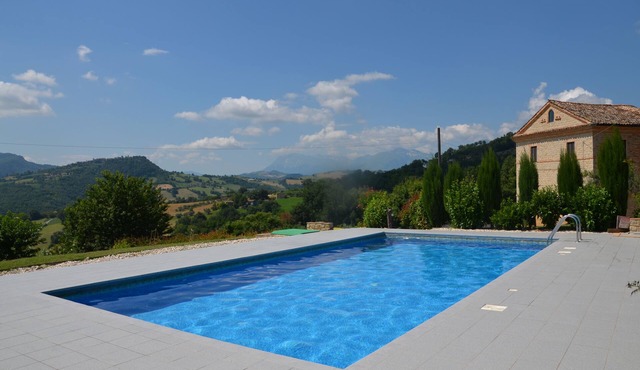 5 bedroom villa, sleeps 10 with private pool perfect for a family holiday