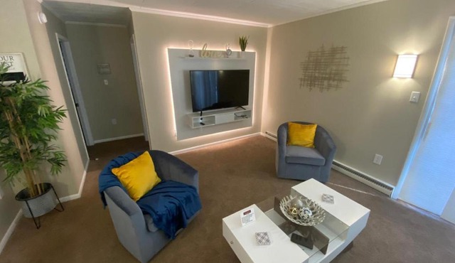 A Modern Apt close to downtown