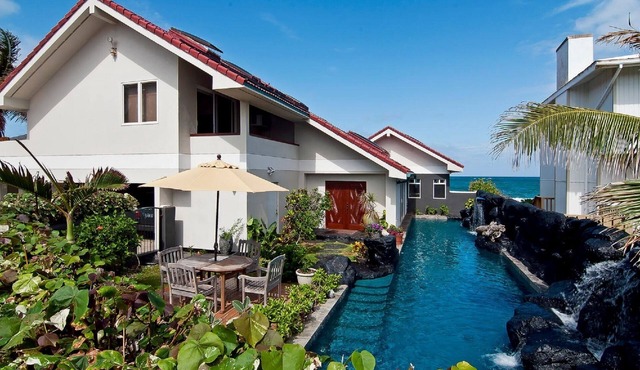 Absolutely Oceanfront - 60' Waterfall Lap Pool